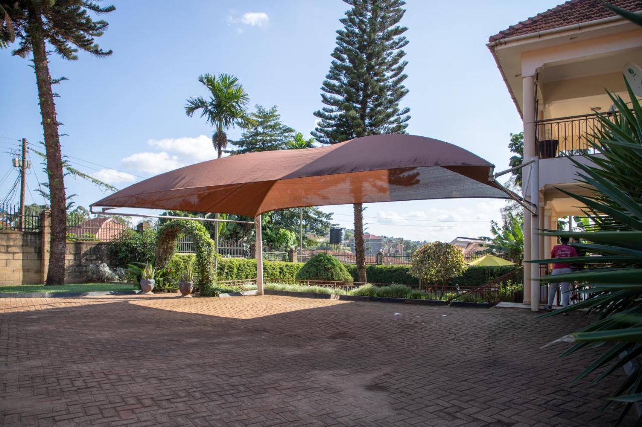 Fred&Winnie BnB Kampala Exterior foto